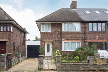 Thicket Grove, Dagenham, Essex, RM9