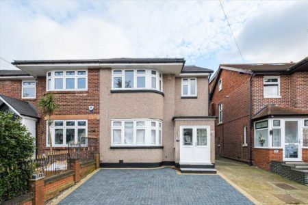 Herent Drive, Clayhall, Ilford, IG5