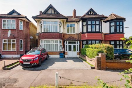 Lake House Road, Wanstead, London, E11